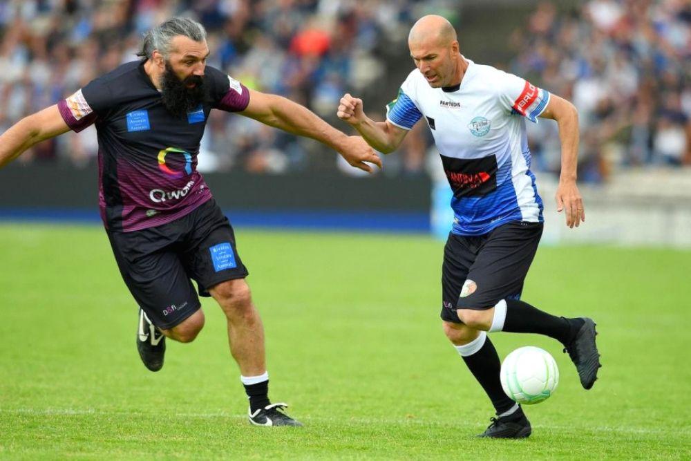 Zidane rencontre Chabal match-des-legendes
