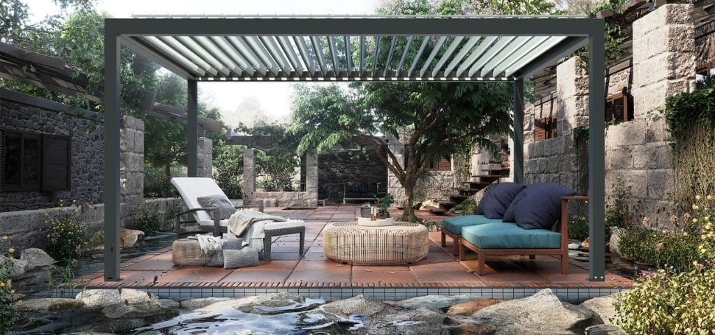 Une pergola bien aménagée pour vivre à l'extérieur