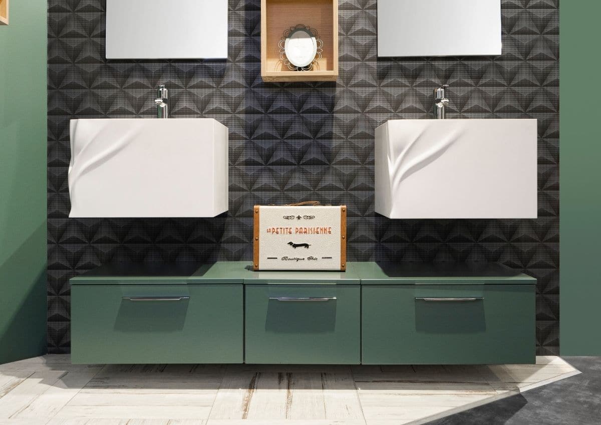 meuble salle de bain vert foret couleur tendance 2022